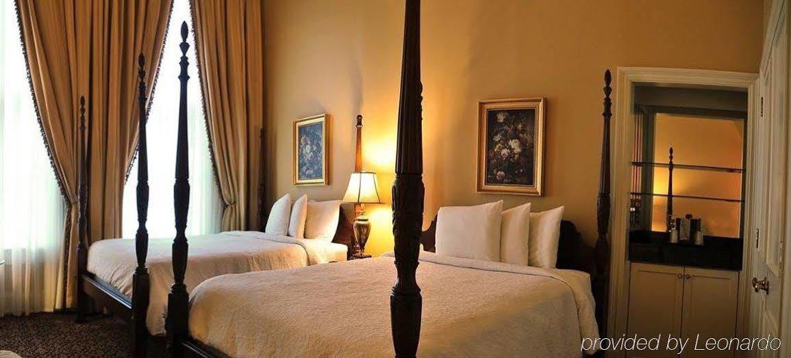 Pelham Hotel